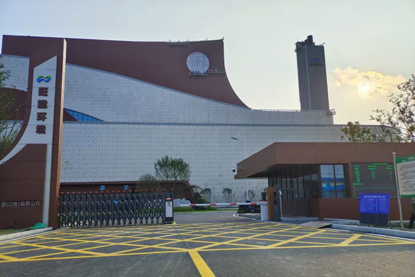 旺能環(huán)保荊州江陵公司，2套電動門+車牌識別系統(tǒng)+人臉識別+鋁合金小門完美交付